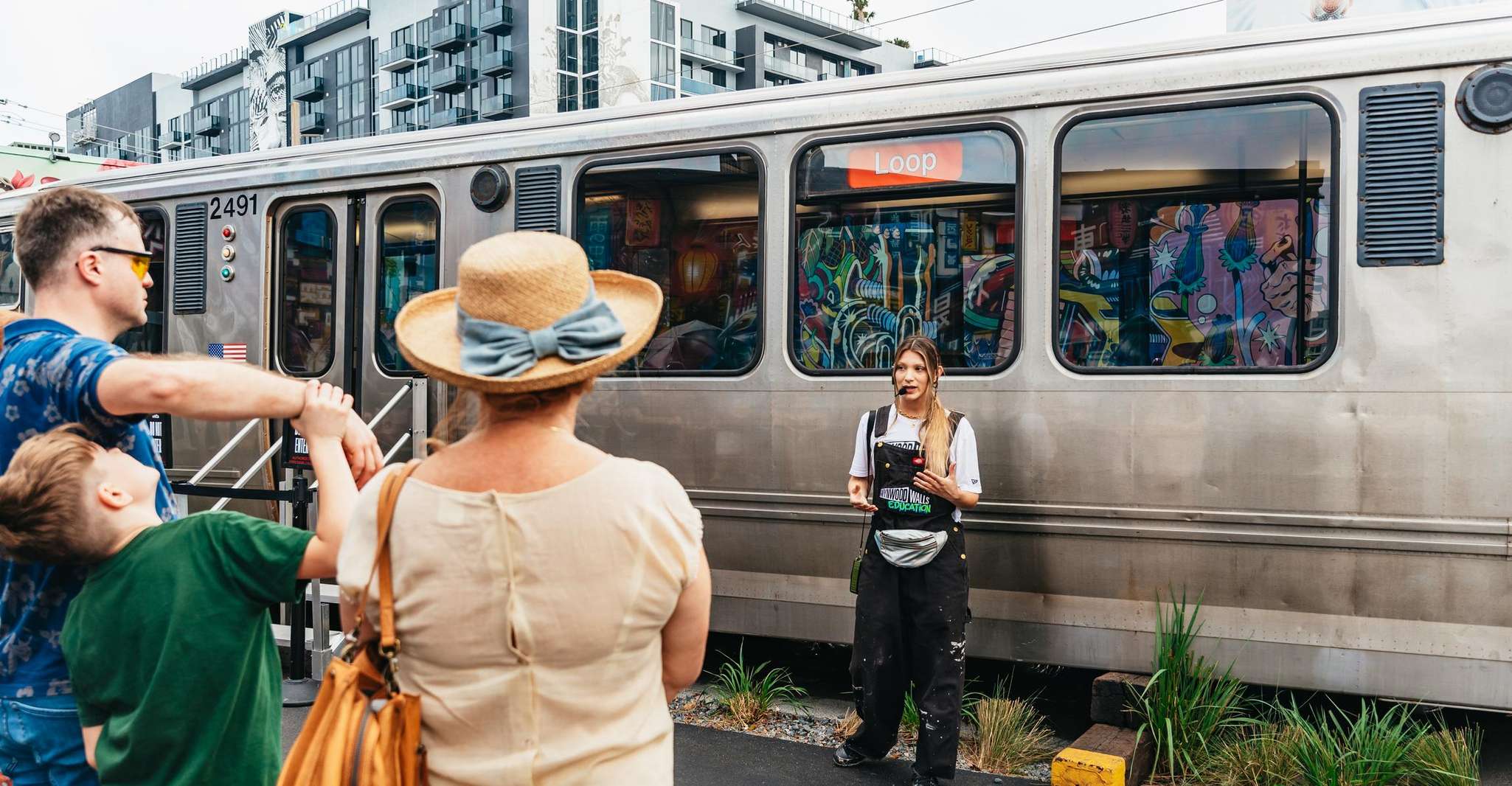 Miami: Wynwood Walls, Galleries, and Murals Guided Tour photo 9