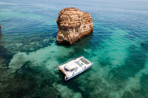 Albufeira: Catamaran Cruise met BBQ &amp; Open Bar op het Strand