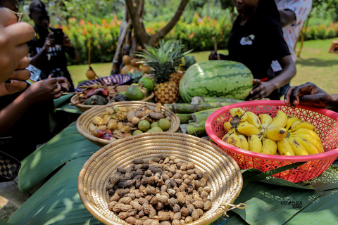 From Kampala: Mukono Traditional Village Tour with Lunch