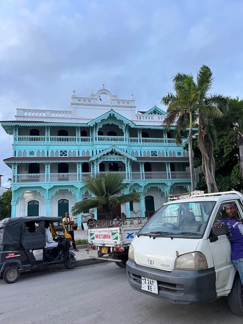 ザンジバル:ストーン タウン ウォーキング ツアー GetYourGuide