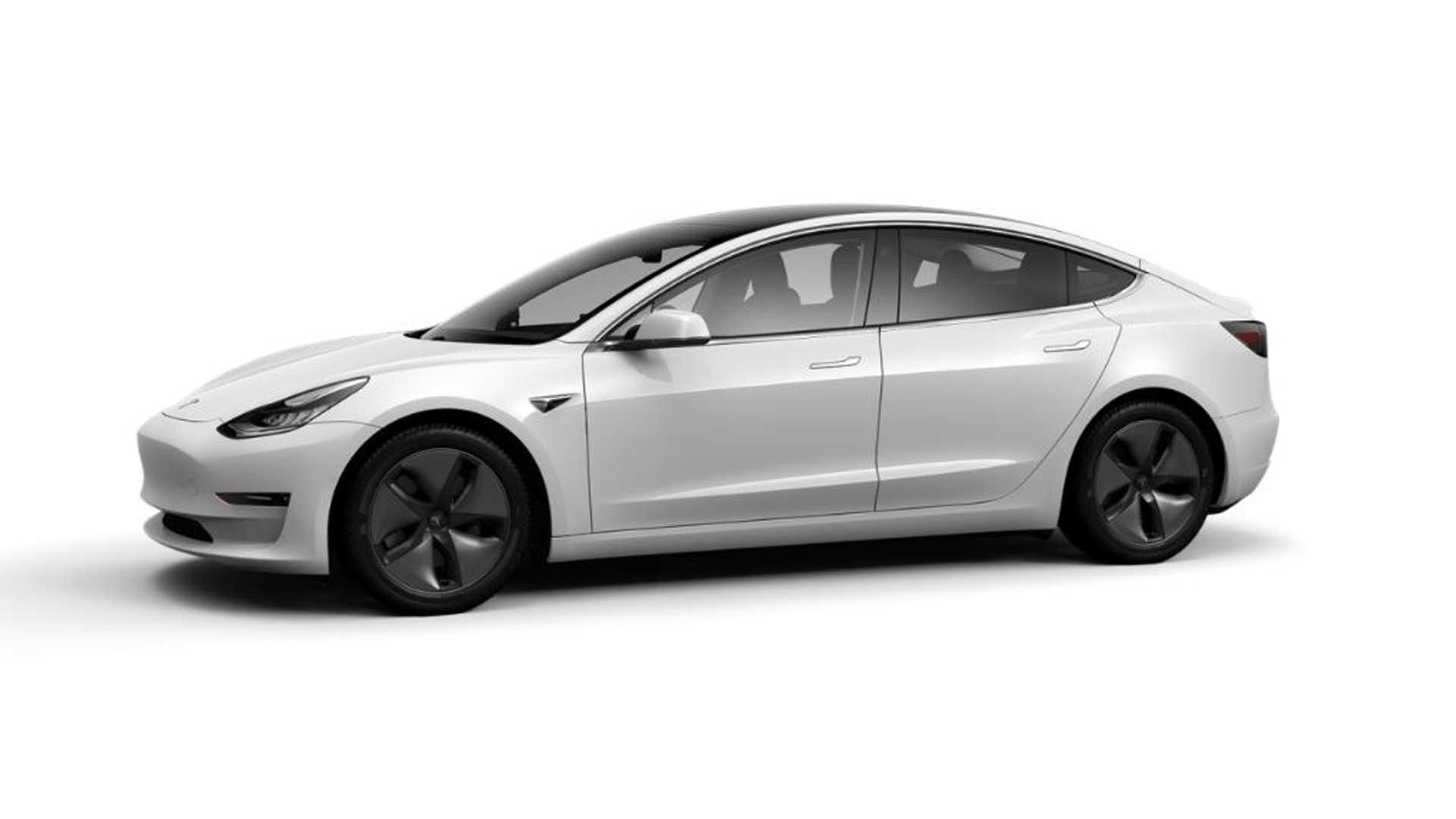 Transfer von Saint Nazaire zum Flughafen Nantes NTE in einem Tesla