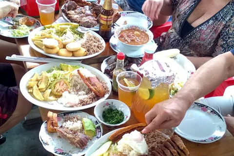 Medellín : visite culinaire de 4 heures avec un guide de la région