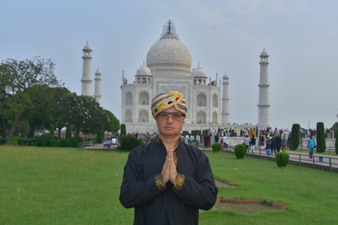 Delhi: 8 Days Golden Triangle with Udaipur or Pushkar Tour Tour with 5-Star Hotel Accommodation