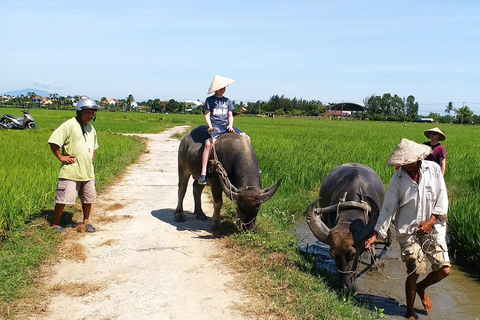 Hoi An Eco Bicycle Tour and Basket Boat Ride