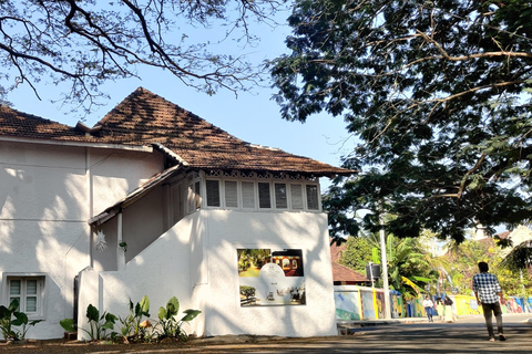 Passeio de bicicleta pelo Bom Dia Kochi