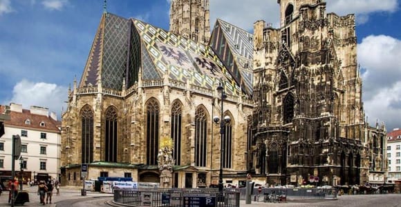 Vienna Guided Imperial Walk: Hofburg, Habsburgs, St Stephens