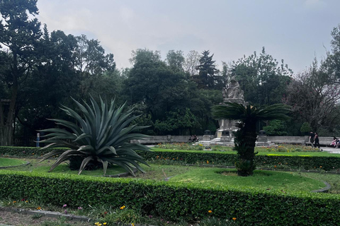 Mexico City: Chapultepec Castle Tour with Guide