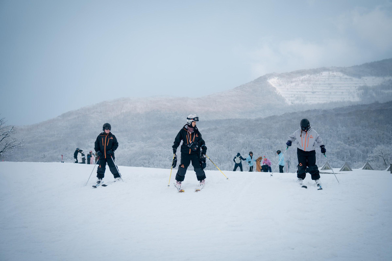From Sapporo: Asarigawa Onsen Ski Resort Snowboard Lesson