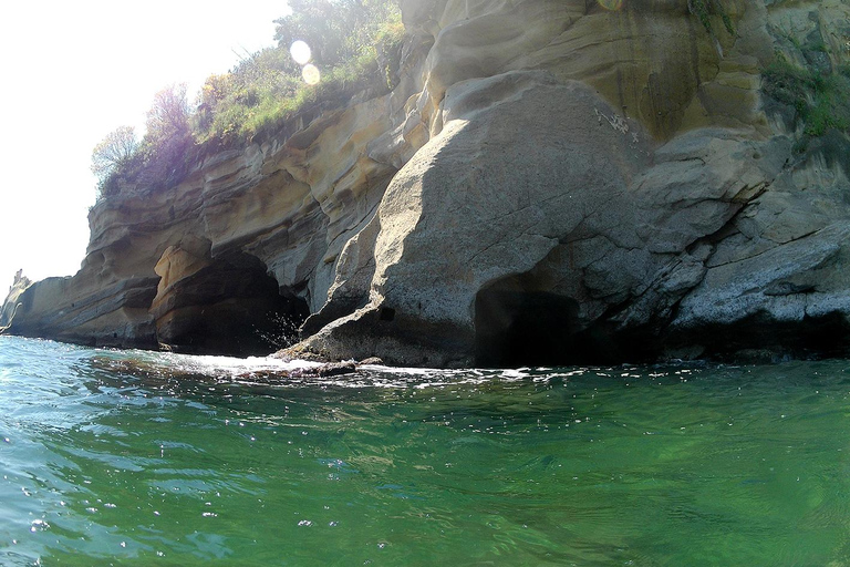 Naples: Posillipo Coast Snorkeling Cruise with Food & Drinks