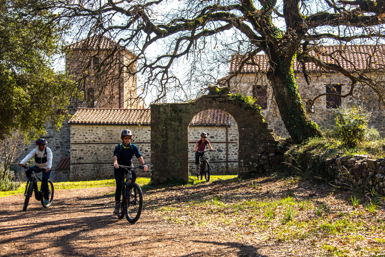 L&#039;ancienne Messénie : Excursion en E-Bike avec visite du monastère et pique-niqueMessène : Excursion en E-Bike avec visite d&#039;un monastère et pique-nique