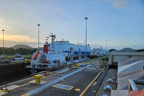 Panama Canal and City Sightseeing Tour