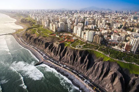 Itinerario Sud 12 giorni: Lima-Ica-Arequipa-Puno-Cusco con hotel