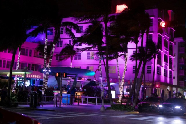 Visit Miami Party Sprinter - 4-Hour City Tour Extravaganza in Miami, Florida
