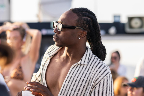 Ibiza: Formentera Sunset Boat Part with Drinks and Food Full Day Pass at Ibiza Boat Club (Early Bird Phase 2)