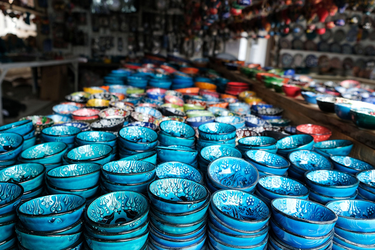 Jaipur: Shopping Tour with Blue Poetry Art By Female Guide Local Expert Female Guide Only