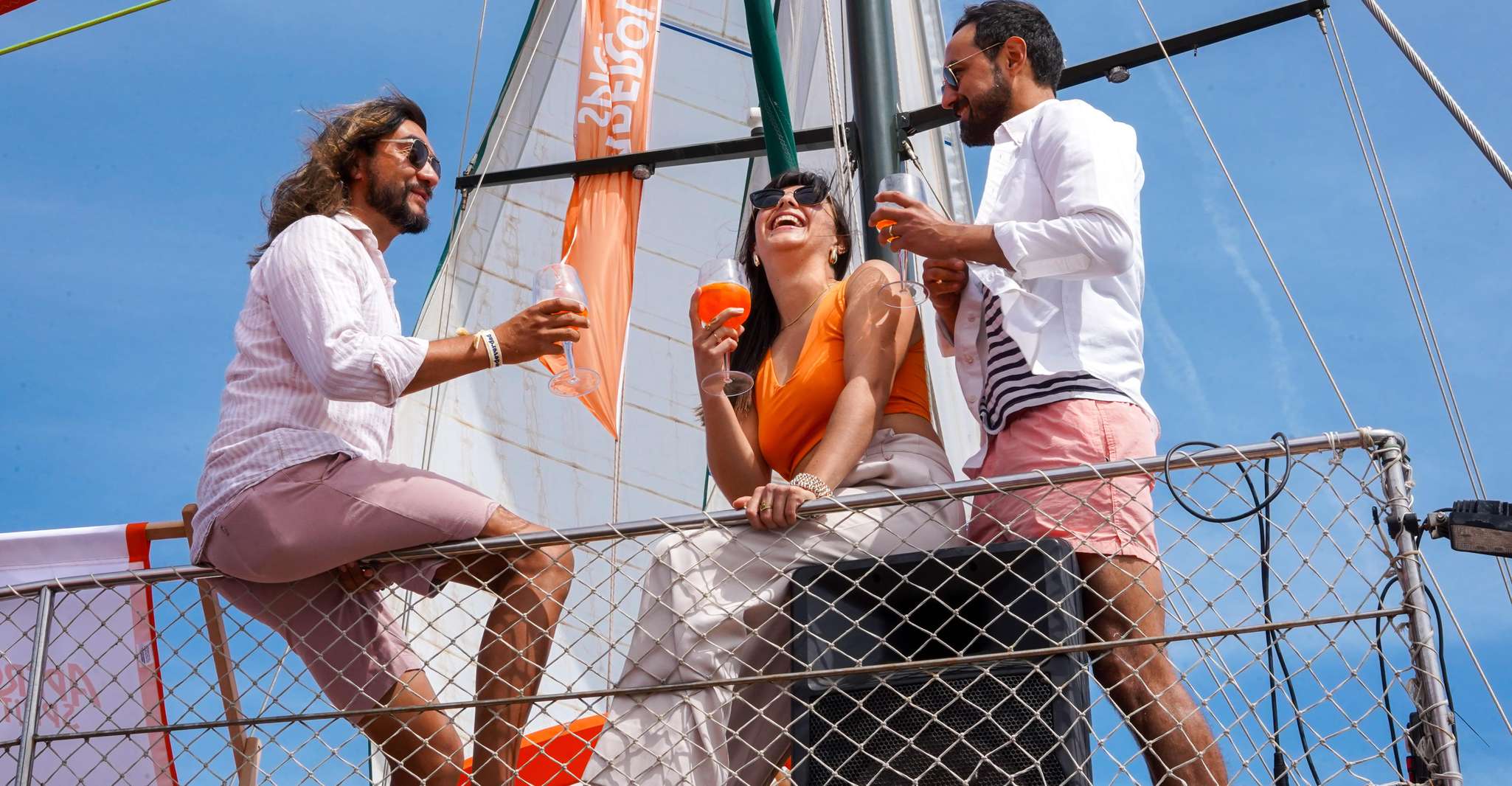 Barcelona: Sunset Sailing Cruise with Live Music photo 8