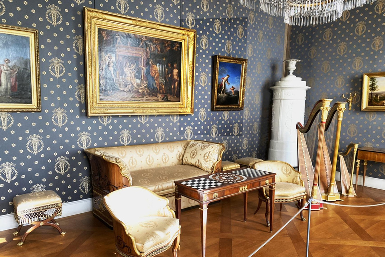 Munich Nymphenburg Palace Tickets and Tour, Carriage Museum 2-hour: Tour in German