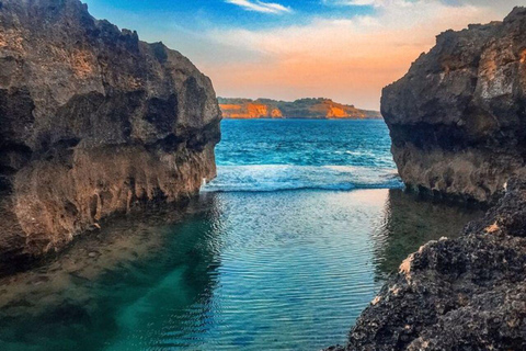 Nusa Penida 2-Day Adventure: Sunset & Speed boat to Gili Nusa Penida 2-Day Adventure: Sunset & Gili Transfer