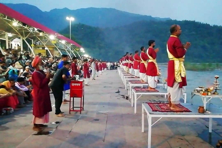 Z Delhi: prywatna wycieczka samochodem do Rishikesh i HaridwarPrywatna wycieczka samochodem do Rishikesh i Haridwar w 16 godzin