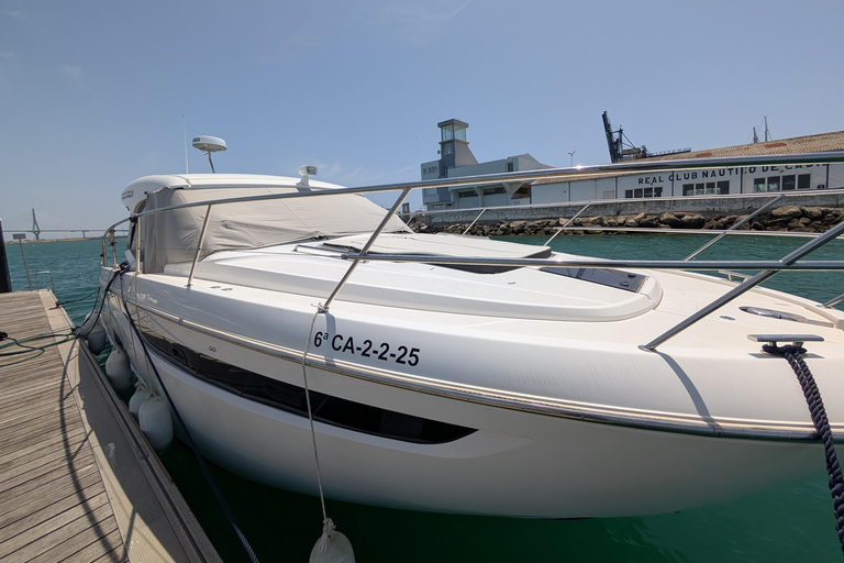 Cádiz: Bay of Cádiz Luxury Motor Boat Cruise