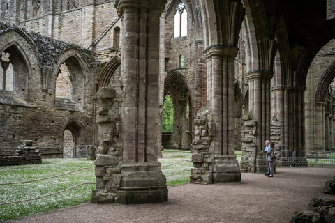 Tour privado: Tres Castillos, Abadía de Tintern y Caerleon Romano