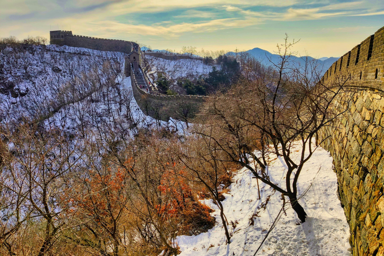Pekín: Excursión de un día a la Gran Muralla de Mutianyu y el Parque JingshanExcursión de un día a la Gran Muralla de Mutianyu