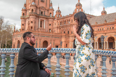 Seville: Photo session for a special moment.