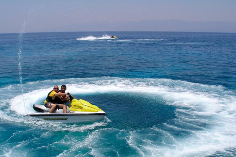 Atividades de esportes aquáticos em Bali na praia de Tanjung BenoaIngresso para: Peixe Mosca