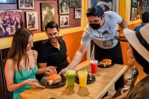Cancun: wycieczka po taco i meksykańskim jedzeniu ulicznymCancun: Wycieczka po taco i meksykańskim jedzeniu ulicznym z Costa Mujeres
