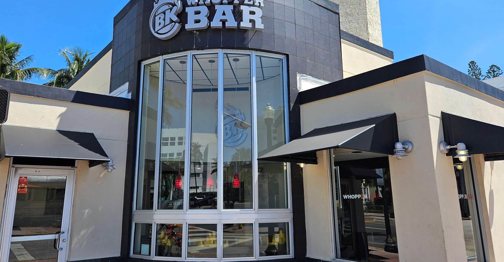 Miami Beach: City Highlights Guided Bike or eBike Tour photo 12