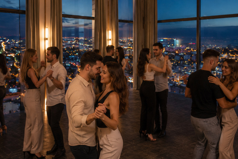 Gdańsk: Bachata Dance Workshop on a 34th Floor