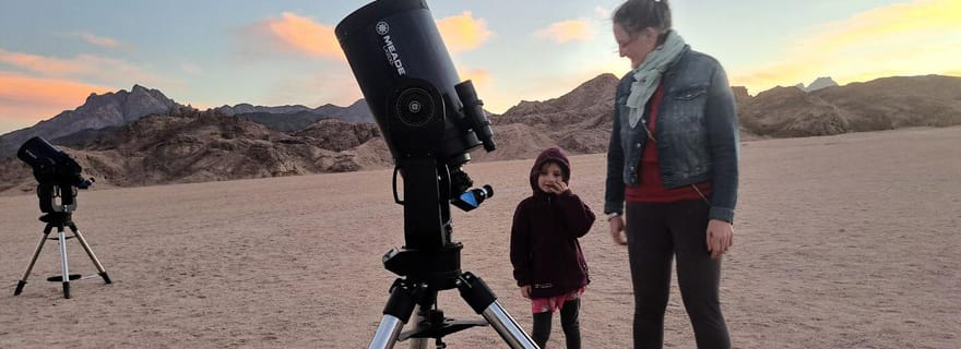 Hurghada: Observação de Estrelas no Deserto de Jipe com Jantar