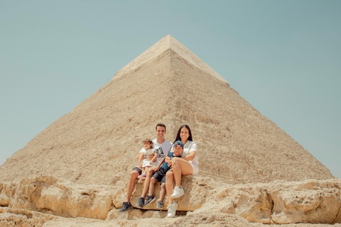 Caïro: Groots Egyptisch Museum, Piramides, Sfinx Tour &amp; LunchPrivé rondleiding met lunch