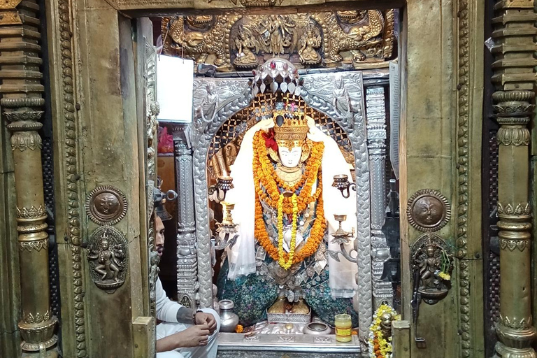 Kathmandu Walking Tour: Hidden Gems & Local Markets