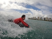 Family Bodyboarding, 1 parent, 1 child under 13, and others - Housity