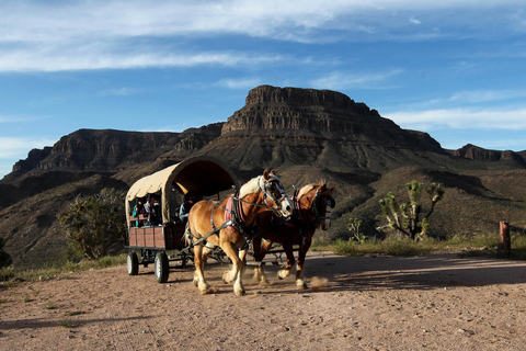 Las Vegas: Grand Canyon in elicottero e avventura in un ranch westernLas Vegas: Avventura in elicottero nel Grand Canyon e ranch western