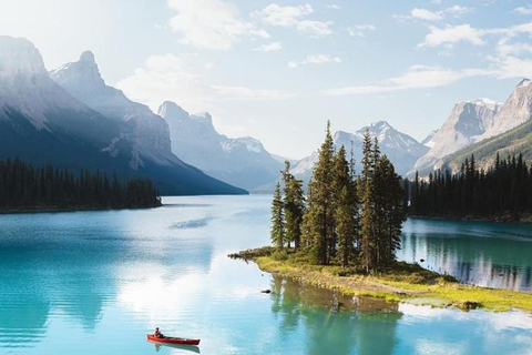 Banff/Calgary: Crowfoot Glacier and 5 Iconic Lakes Day Trip