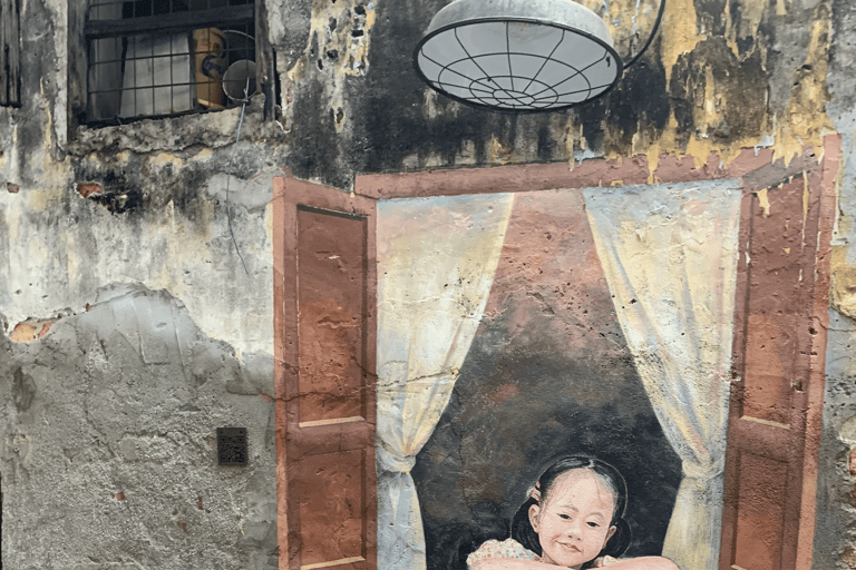 Kuala Lumpur: Street Art and Nightlife Tour