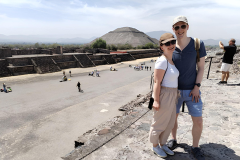 PRIVATE TOUR DURCH TEOTIHUACAN MIT BASILLICA + TRANSPORT