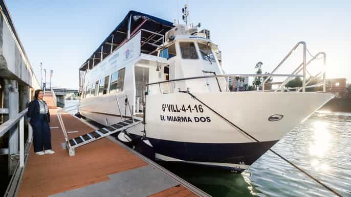 Sevilla: Tour en barco por el Guadalquivir con comida/cena opcional