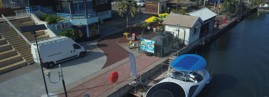 port de st Gilles les bains sortie bateau dauphins/baleines et fonds marin