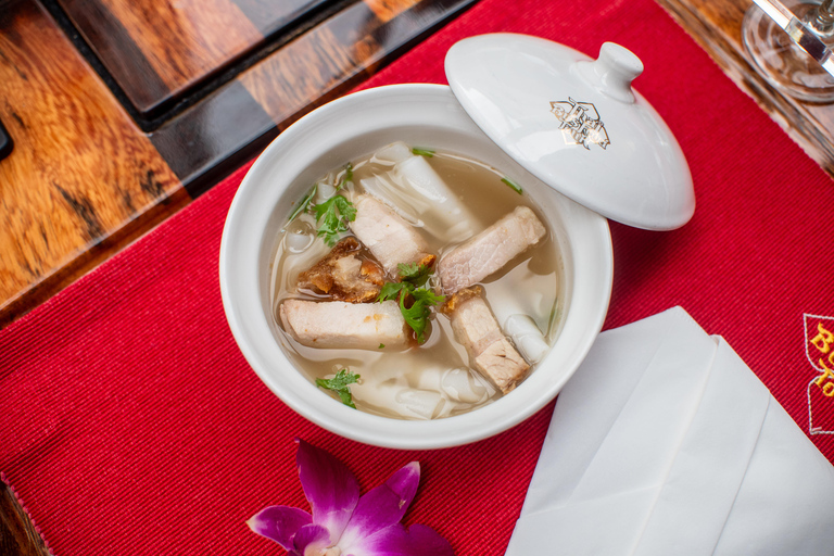 Bangkok : visite en bus à impériale avec repas Michelin et 20 sites emblématiquesMenu halal (déjeuner, dîner, soirée)