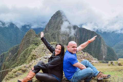 Machu Picchu: Full-Day Tour by luxury Hiram Bingham Train Cusco: Machu Picchu Full-Day Tour by Hiram Bingham Train