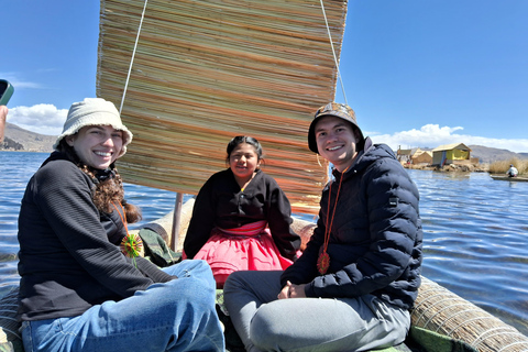 Lake Titicaca: Chimu Floating Island with totora weaving and fishing workshops Visit Chimu Island privately