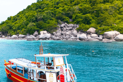 Ko Tao: Vintage Boat-Small Group Snorkeling Day Trip w/Meals