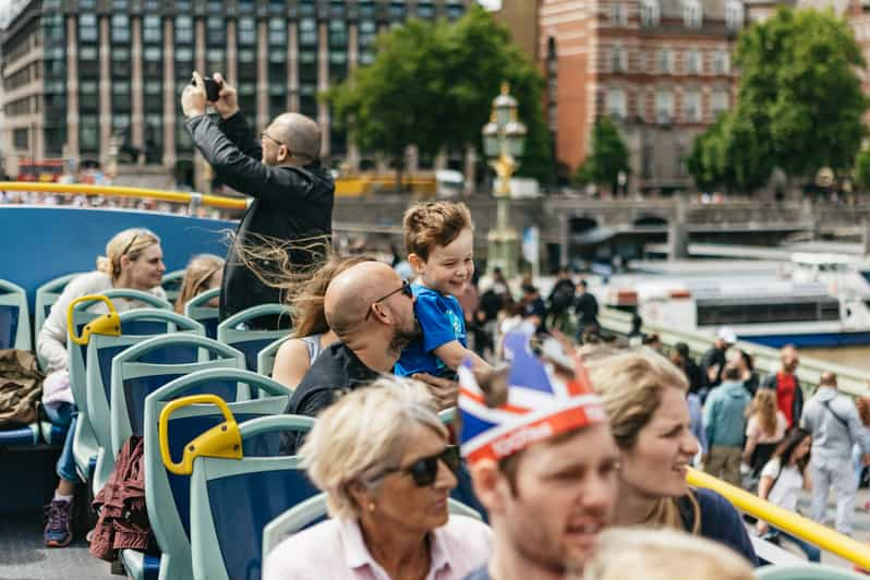 London: Children's Bus Tour with Commentary | GetYourGuide