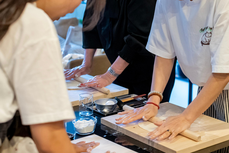 Kyoto: Authentic Udon Making Experience With Local Host