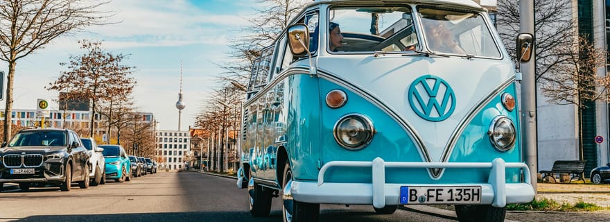 Berlin : Visite touristique en bus classique Volkswagen T1 Samba