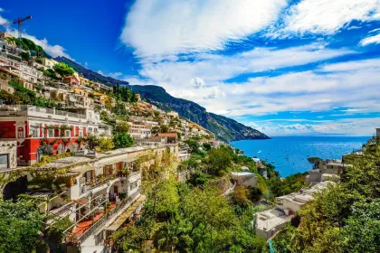 Von Neapel aus: Ganztägige Tour an der Amalfi- und Ravello-Küste