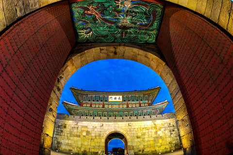 Seúl: excursión de un día al 62.º Festival Cultural de Suwon Hwaseong27 de septiembre | Excursión a la aldea tradicional y a Hwaseong, desde Myeongdong